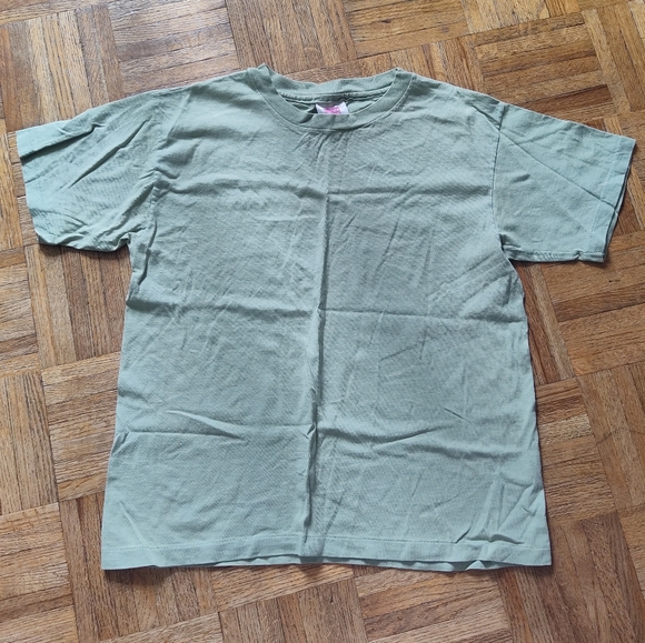 Hanes Green Plain T-Shirt - Picture 1 of 3